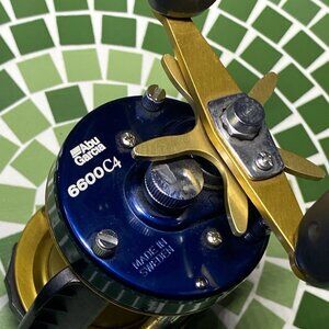 Abu Garcia Ambassadeur 6600 C4 Baitcasting Reel Made in Sweden Works Perfectly